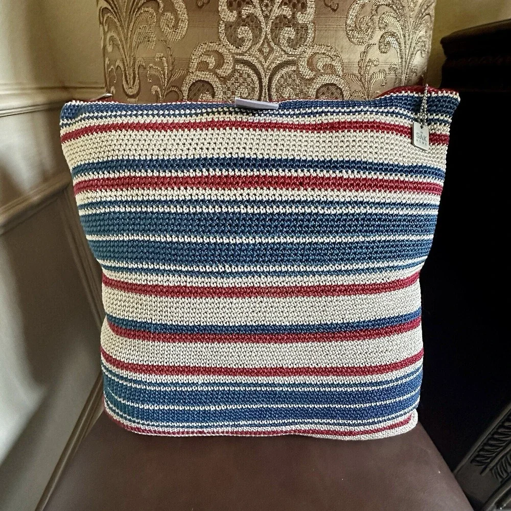 The SAK Home Square Crochet‎ Knit Pillows 17 Inch Blue Beige Red Set of 2 EUC